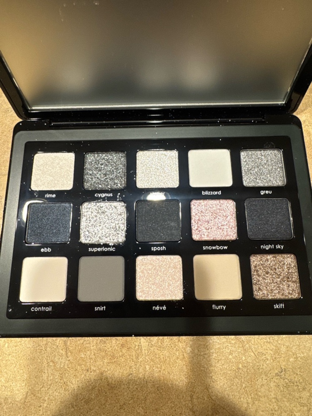 Natasha Denona Xenon Eyeshadow Palette Cool Neutrals - Picture 2 of 2